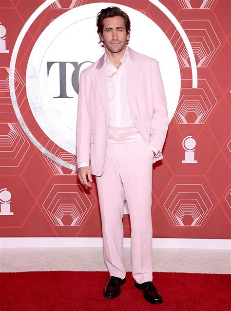 jake gyllenhaal pink prada